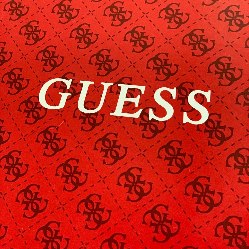 Guess Pumps - image 3